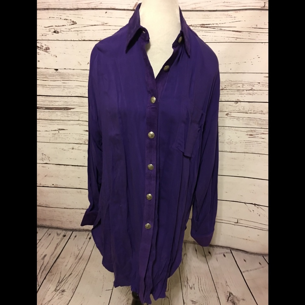 Vintage Purple Blouse with silver buttons